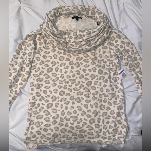 Nwt Gibsonlook Leopard Sweater Size S - Picture 1 of 7